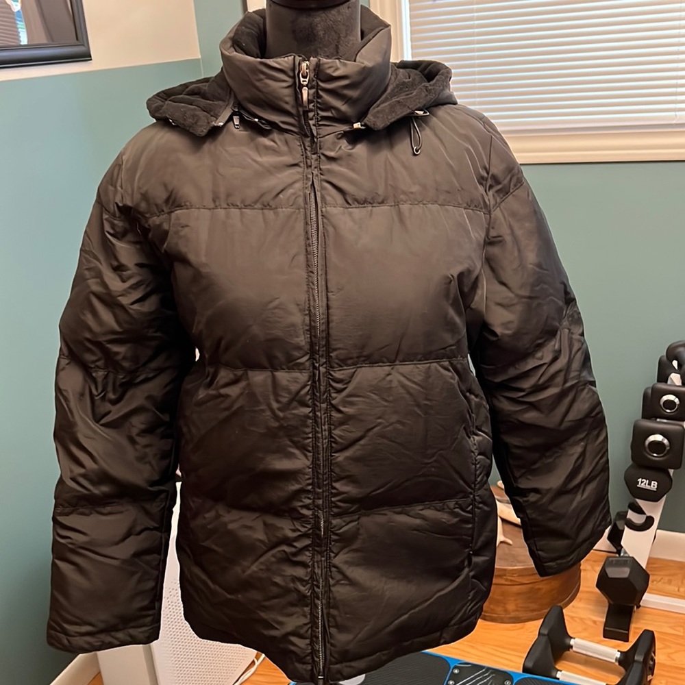 Women’s S Liz Claiborne Down jacket
